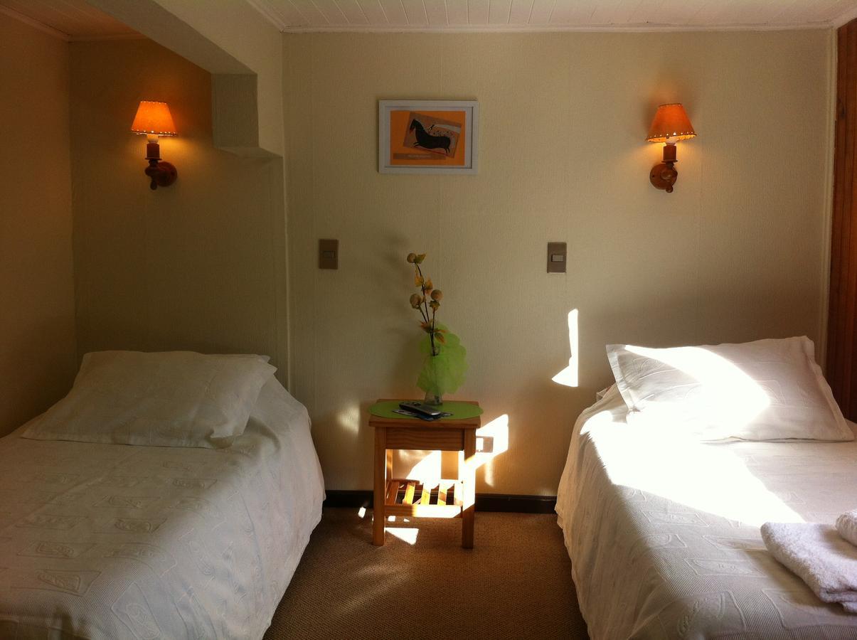 Ancud Petit Hostal מראה חיצוני תמונה
